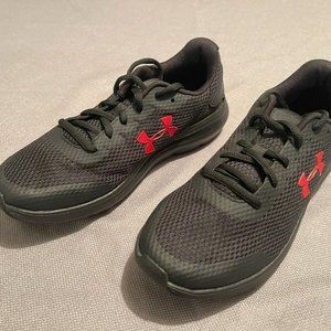 Under Armour Kids Sneakers Black with Red Logo Size 5.5Y